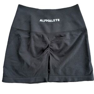 Women’s Seamless Scrunch Short in AMPLIFY 4.5"